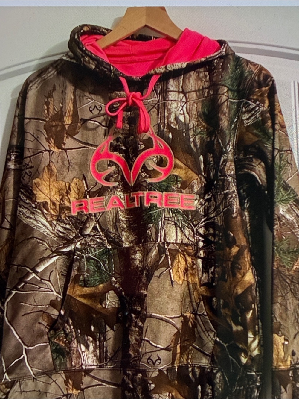 Realtree camo Hoodie Medium